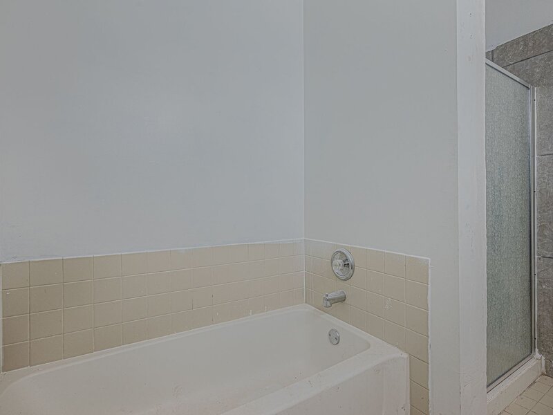 1449 Eliot Trail Elgin IL 60120