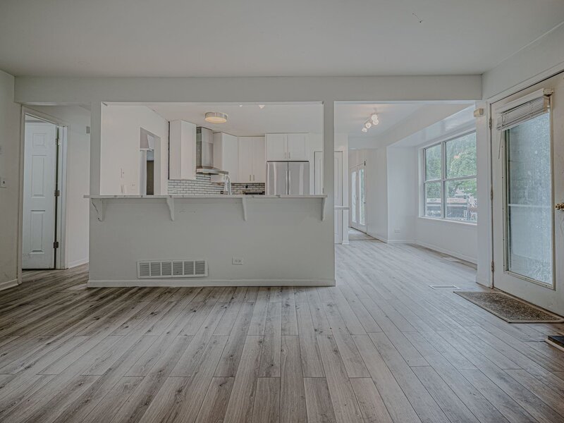 1449 Eliot Trail Elgin IL 60120