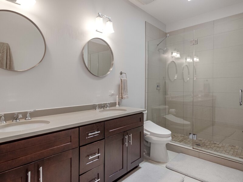 5041 N Normandy Avenue Chicago IL 60656