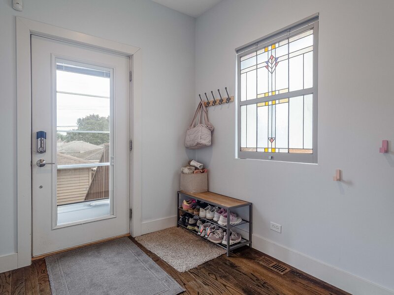 5041 N Normandy Avenue Chicago IL 60656