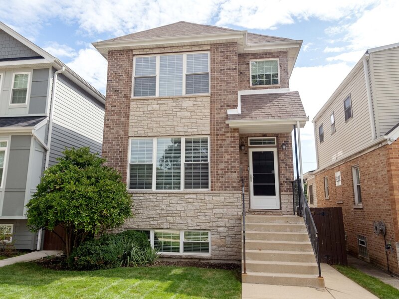 5041 N Normandy Avenue Chicago IL 60656