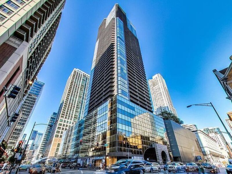 10 E Ontario Street Chicago IL 60611