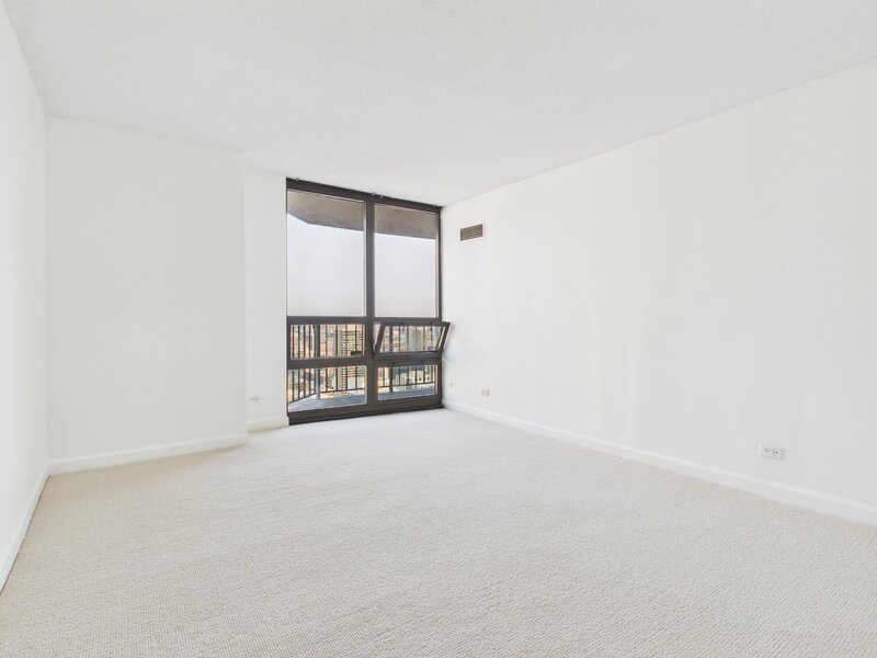 10 E Ontario Street Chicago IL 60611