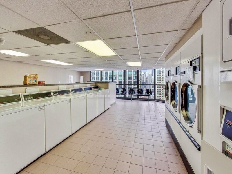 10 E Ontario Street Chicago IL 60611