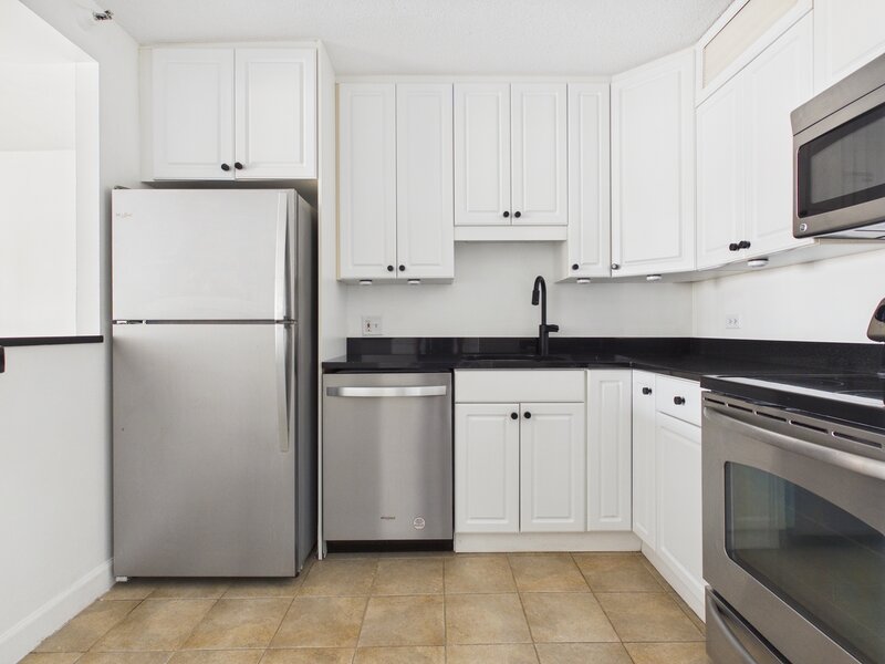 10 E Ontario Street Chicago IL 60611