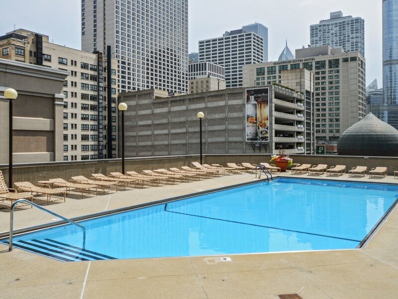 10 E Ontario Street Chicago IL 60611