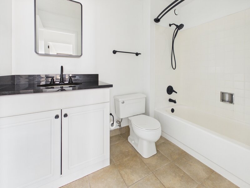 10 E Ontario Street Chicago IL 60611