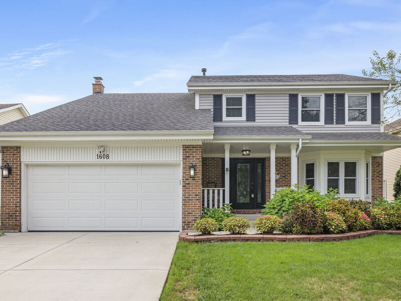 1608 Lois Ann Lane Naperville IL 60563
