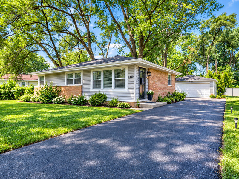 16100 Circle Drive Markham IL 60428