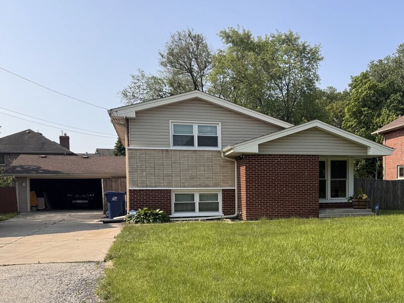7909 W 93rd Street Hickory Hills IL 60457