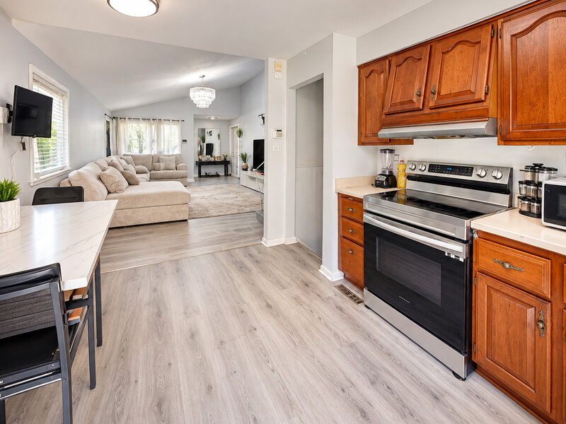 7909 W 93rd Street Hickory Hills IL 60457