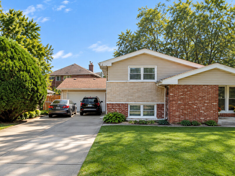 7909 W 93rd Street Hickory Hills IL 60457