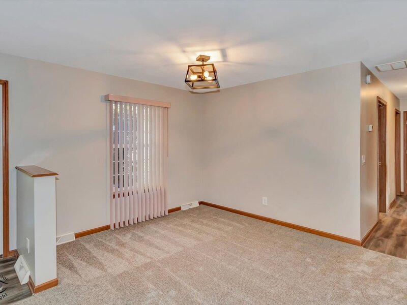 23336 S Kings Road Steger IL 60475