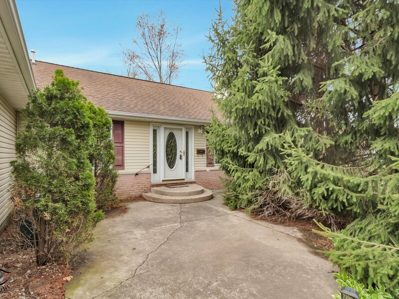 23336 S Kings Road Steger IL 60475