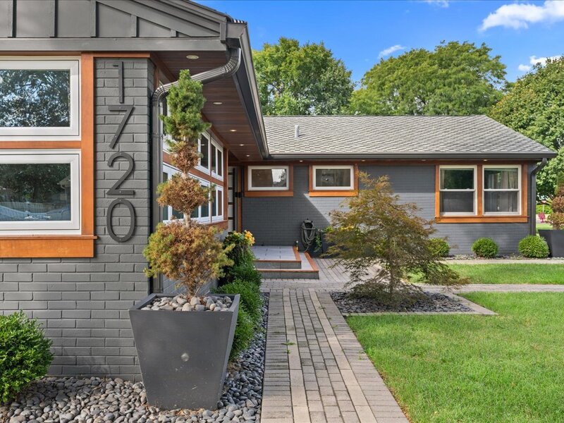 1720 Garfield Avenue Aurora IL 60506
