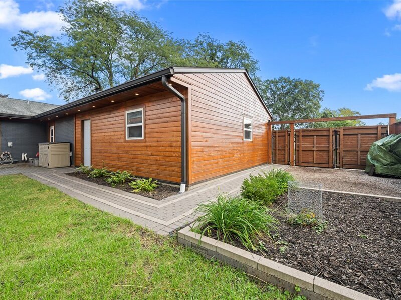 1720 Garfield Avenue Aurora IL 60506