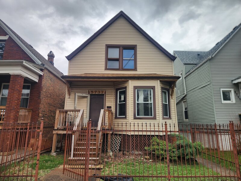 5733 S Wolcott Avenue Chicago IL 60636