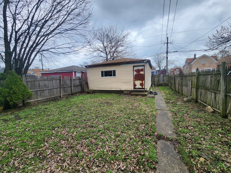 5733 S Wolcott Avenue Chicago IL 60636