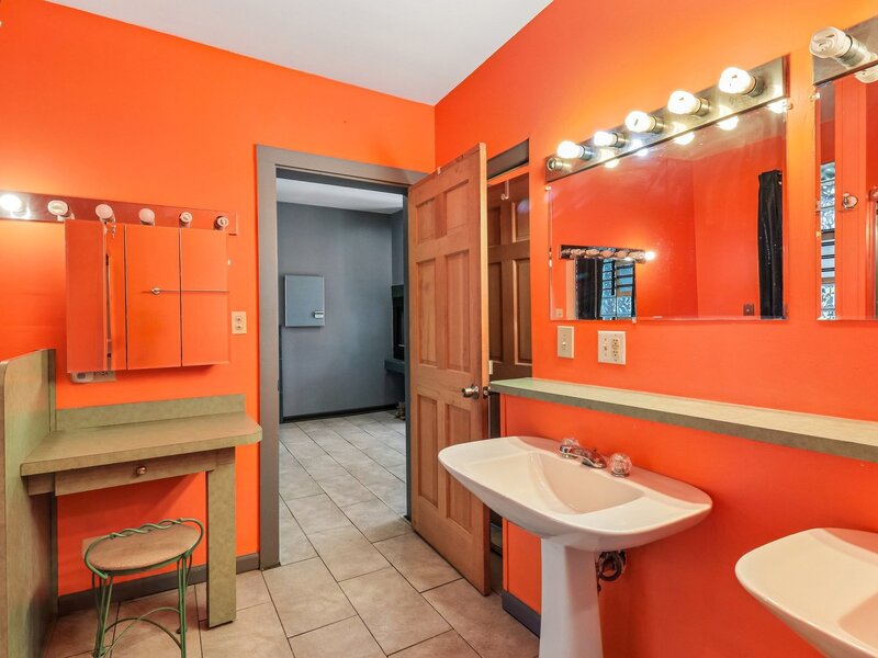 10540 S Maryland Avenue Chicago IL 60628
