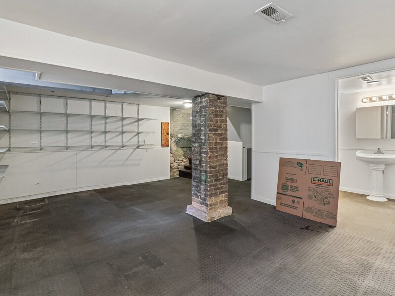 10540 S Maryland Avenue Chicago IL 60628