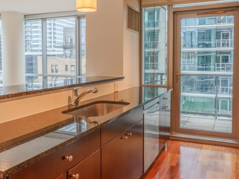 123 S Green Street Chicago IL 60607