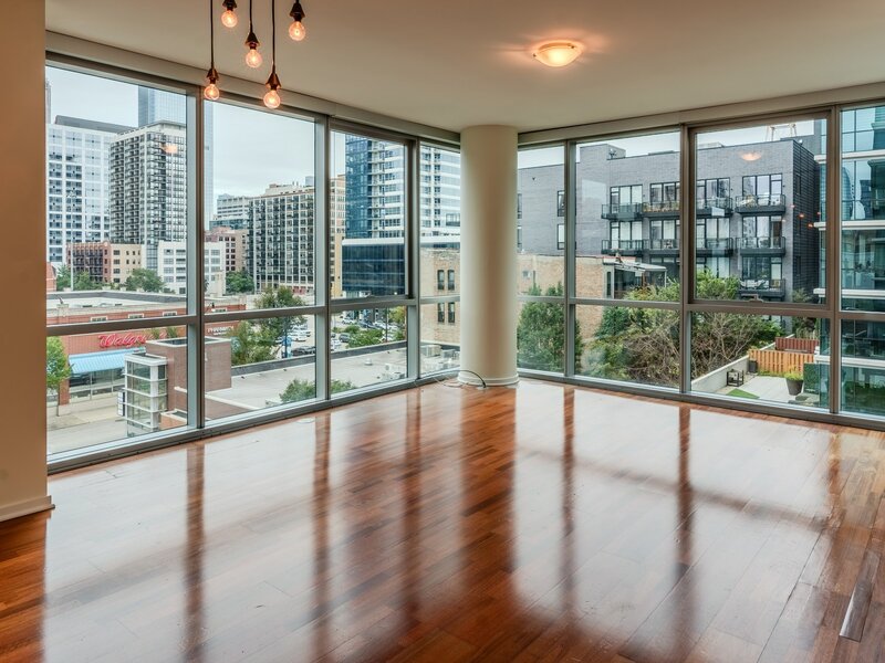 123 S Green Street Chicago IL 60607