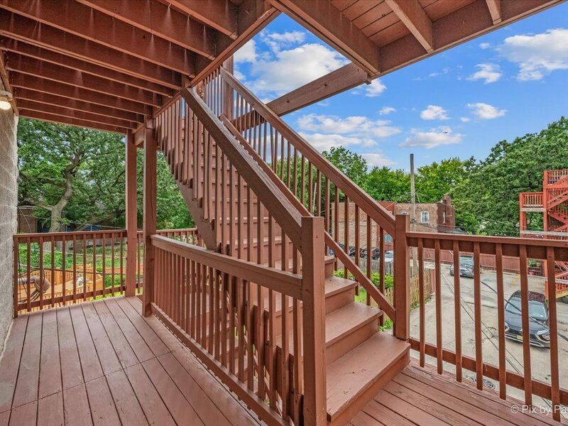 4512 S Greenwood Avenue Chicago IL 60653