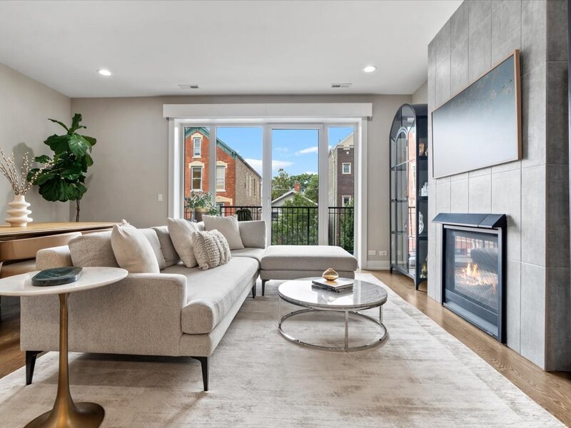 815 N Paulina Street Chicago IL 60622