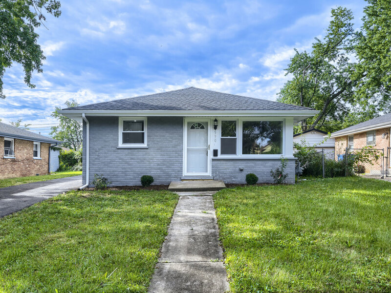 590 W 16th Street Chicago Heights IL 60411