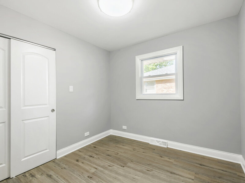 590 W 16th Street Chicago Heights IL 60411