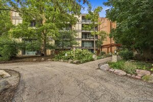 Photo of 5900 Oakwood Drive Lisle IL 60532 Unit 1J
