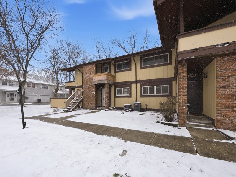 19425 Oak Avenue Country Club Hills IL 60478