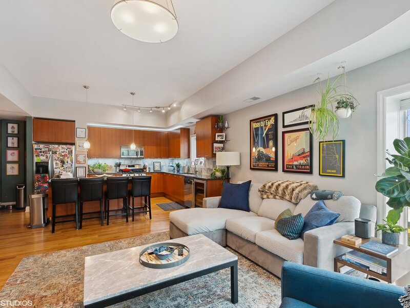 1601 S State Street Chicago IL 60616