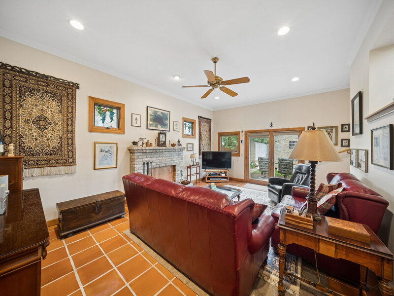 6647 N Crawford Avenue Lincolnwood IL 60712