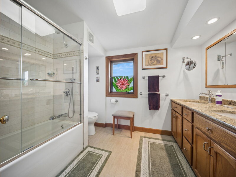 6647 N Crawford Avenue Lincolnwood IL 60712