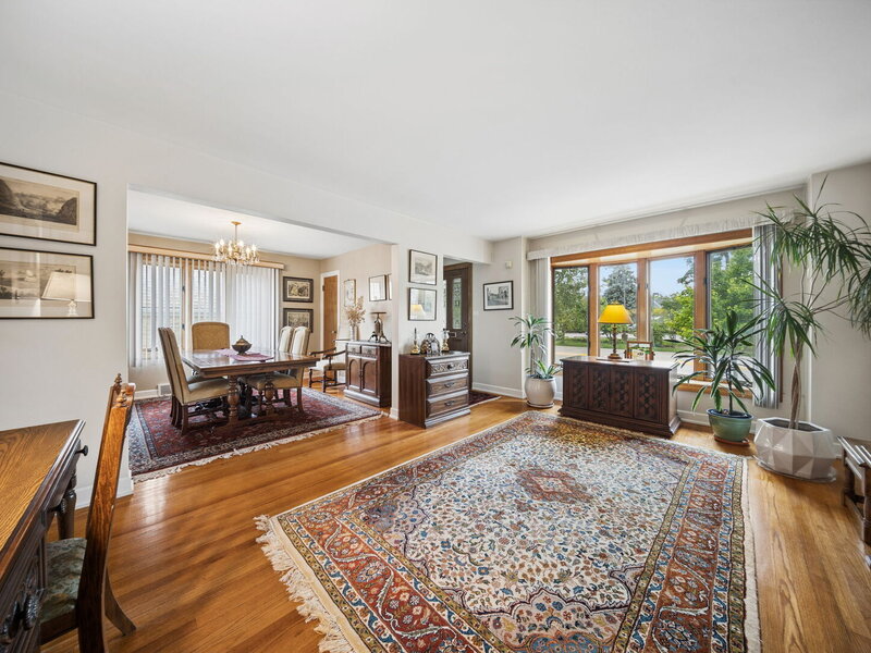 6647 N Crawford Avenue Lincolnwood IL 60712