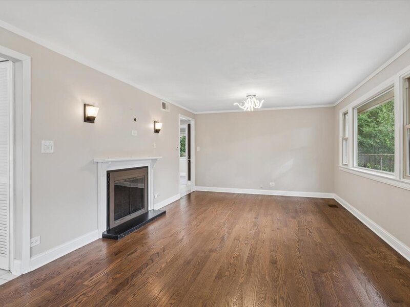 2392 Manor Lane Park Ridge IL 60068