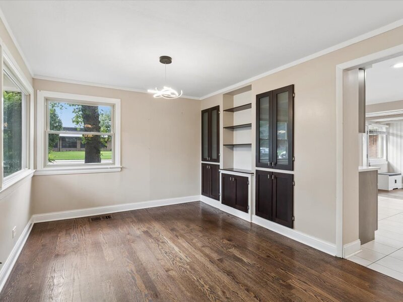 2392 Manor Lane Park Ridge IL 60068