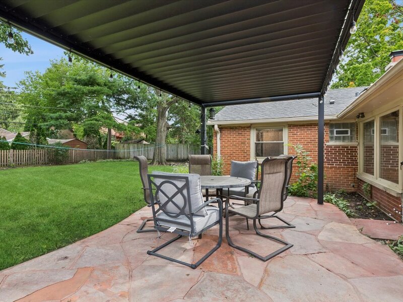 2392 Manor Lane Park Ridge IL 60068