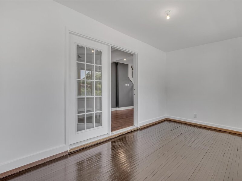 737 Grant Street Bettendorf IA 52722