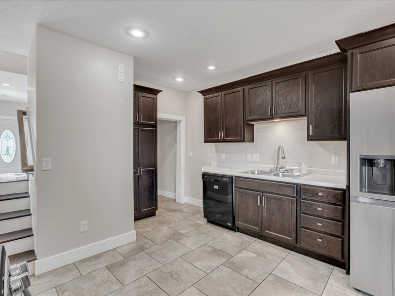 737 Grant Street Bettendorf IA 52722