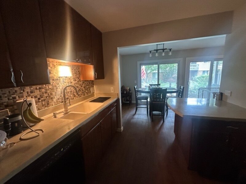 109 Sussex Circle Schaumburg IL 60193