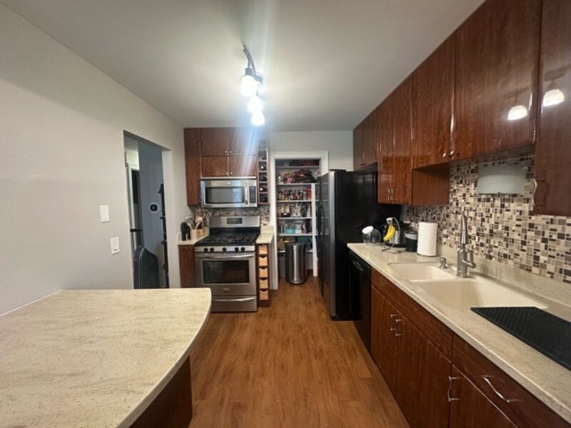 109 Sussex Circle Schaumburg IL 60193