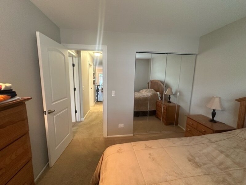 109 Sussex Circle Schaumburg IL 60193