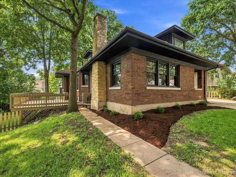 609 S 5th Avenue St. Charles IL 60174