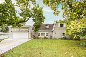 Photo of 63 Fairway Road Lake Zurich IL 60047