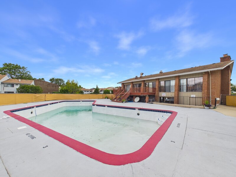 500 Bayside Drive Palatine IL 60074