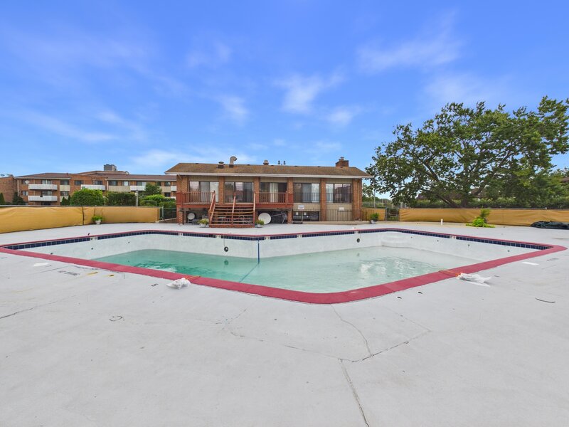 500 Bayside Drive Palatine IL 60074