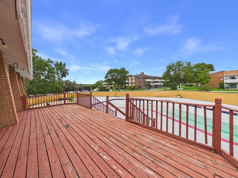 500 Bayside Drive Palatine IL 60074