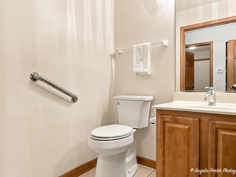 2231 Wilshire Court Grayslake IL 60030